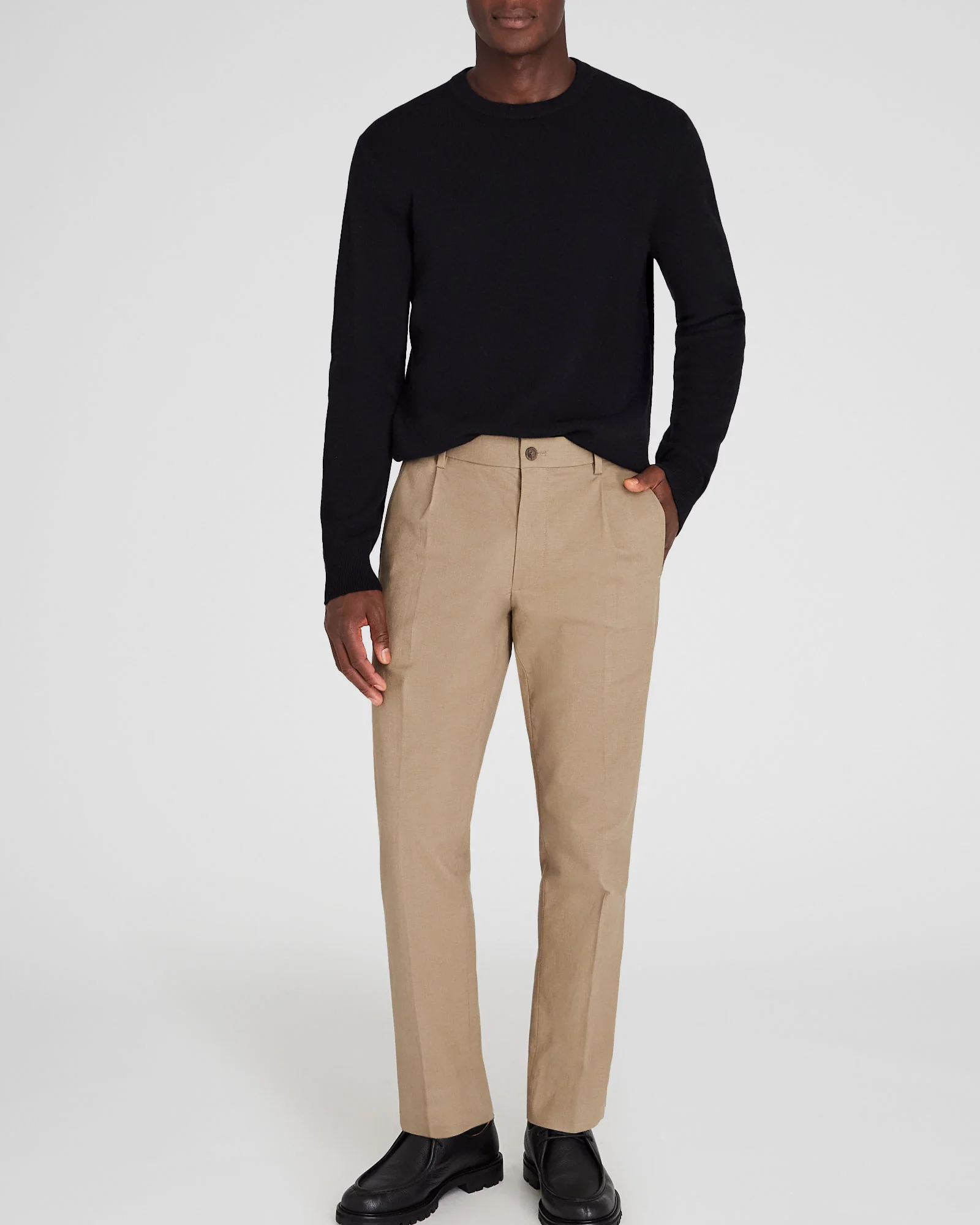 Lightweight Cashmere Crewneck - Image 4